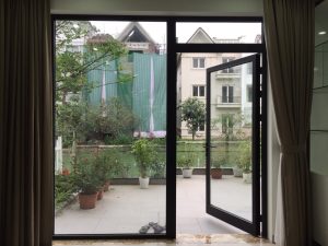 CỬA ĐI MỞ QUAY 1 CÁNH