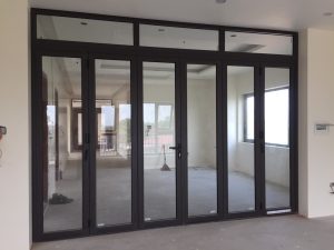 CỬA ĐI MỞ XẾP GẤP 6 CÁNH