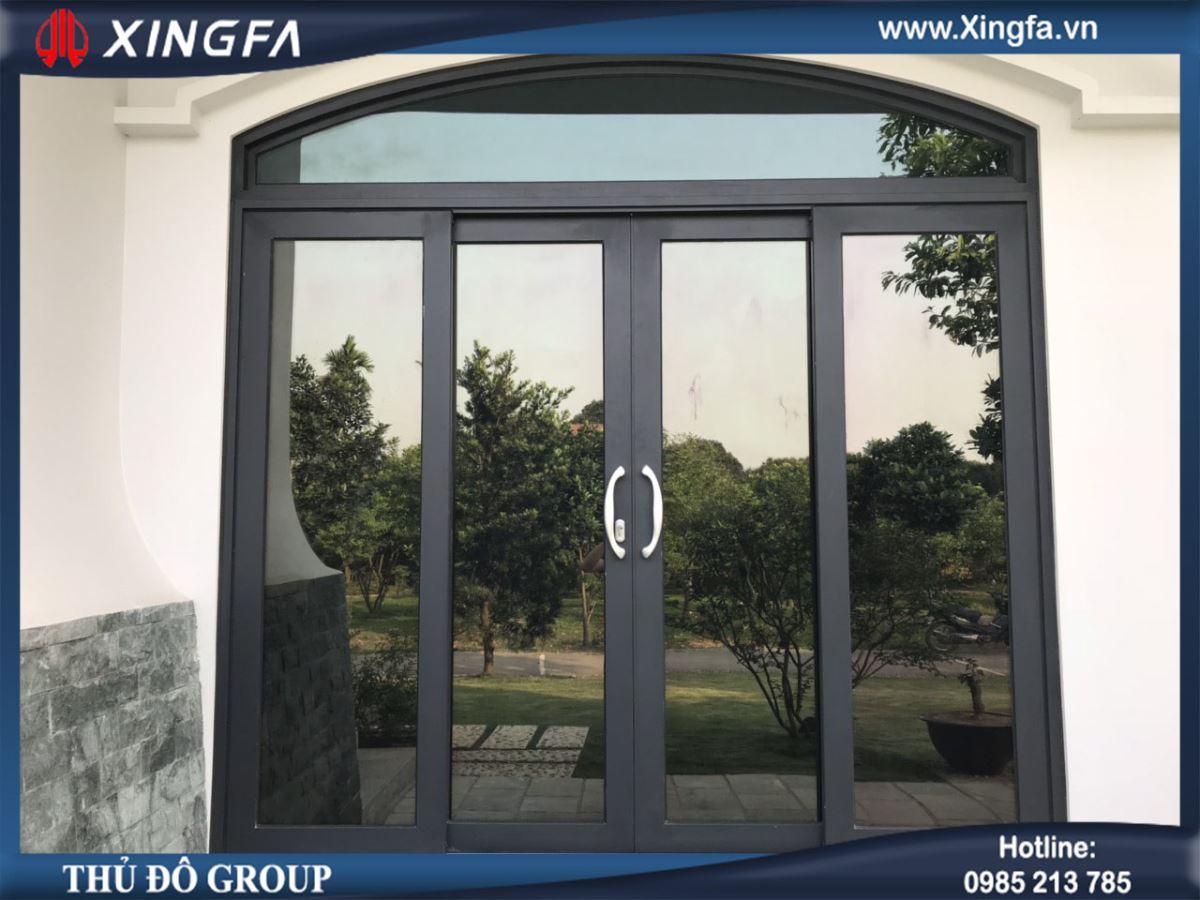 Mẫu cửa nhôm Xingfa dùng kính phản quang nhìn từ bên trong ra & nhìn từ bên ngoài vào